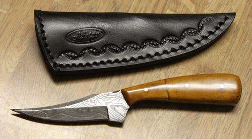 NEW SMALL DAMASCUS BLADE GUTTING AND SKINNING KNIFE