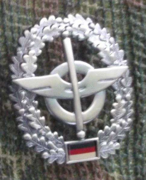 ORIGINAL GERMAN BUNDESWEHR BERET BADGE - NACHSCHUB