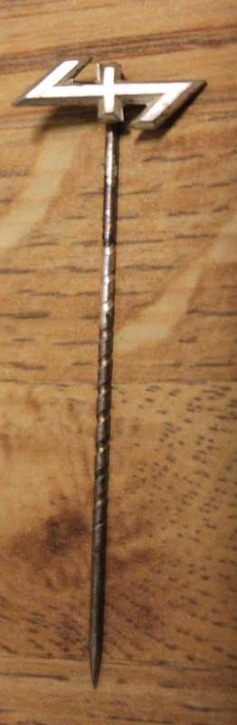 ORIGINAL SCARCE WW2 GERMAN SIG RUNE STICKPIN (WOLFSANGEL RUNE)