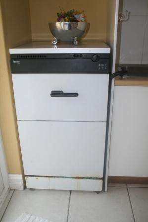 INDESIT 2114 24 PLACE DISHWASHER