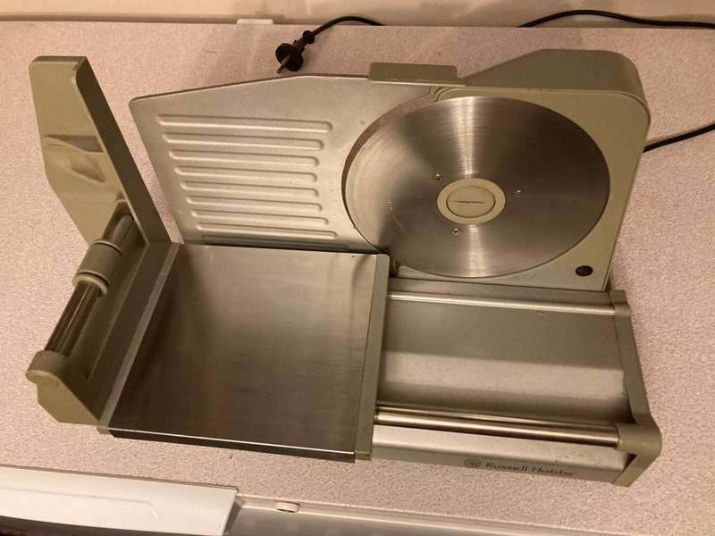 Russell Hobbs Electric Slicer