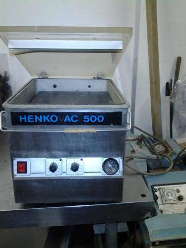 Henkovac 500 Vacuum Pack Machine