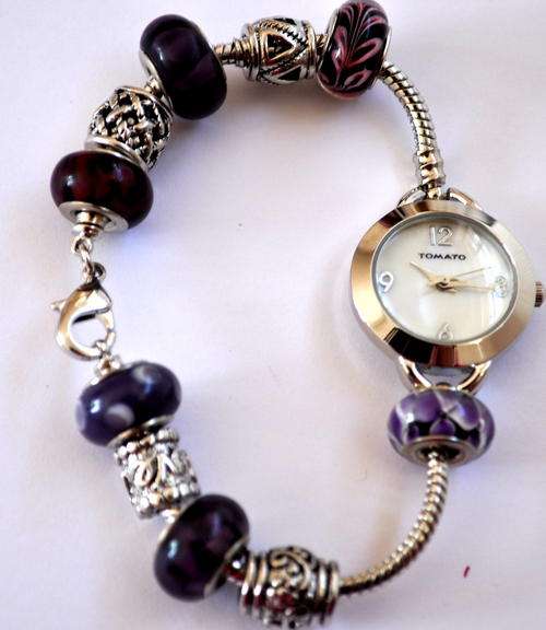 *Brand New* Tomato Ladies Purple Bracelet Watch with Purple Beads and White Dial T536118