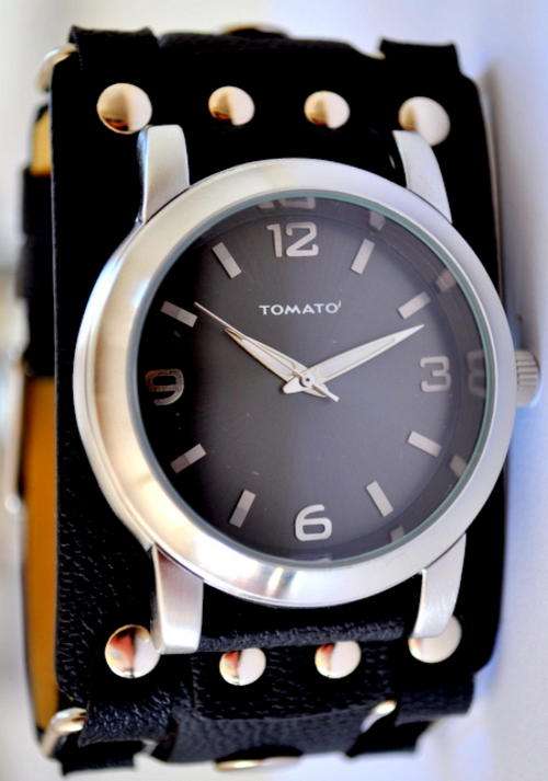 *Brand New* Tomato Men's Black Cuff Snake Skin Band with Black Dial T133121 *EDGY and FUN*