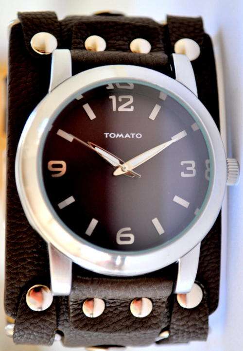 *Brand New* Tomato Men's Brown Cuff  with Brown Dial T133120 *EDGY and FUN*