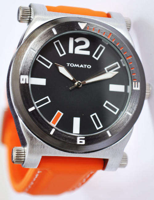 BRAND NEW Tomato Gents Orange Rubber Band Stainless Steel Round Dial Sports Watch**Stunning Watch**