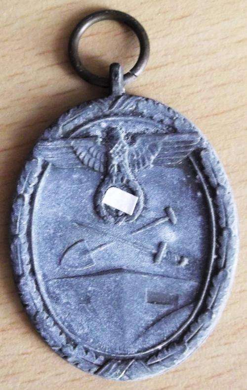 German WWII West Wall medal