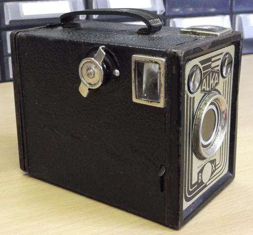 Alka box camera made in Germany - working shutter