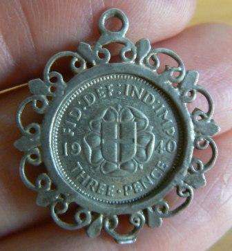 Beautiful pendant made from 1940 British silver 3p (three pence)