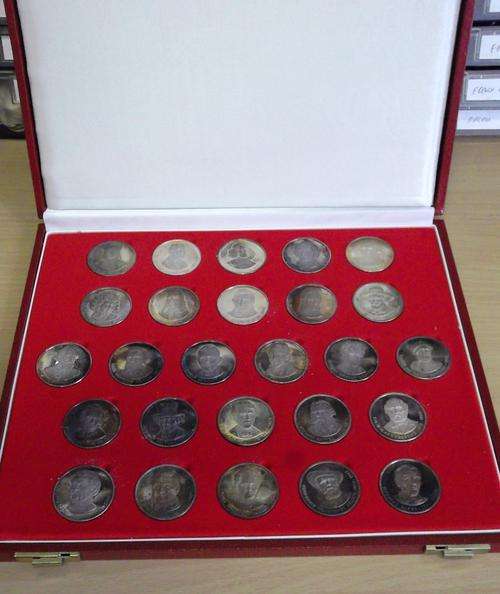 'Pioneers of Southern Africa' silver proof set - 26 Medallions - PRICE REDUCED!