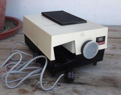 Vintage Braun Triumph 12 slide projector - untested - no slide box