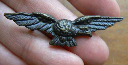 SA Air Force WWII metal eagle worn above chevron