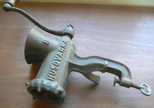 Husqvarna Reliance Nr 8 meat grinder / mincer, made in Sweden