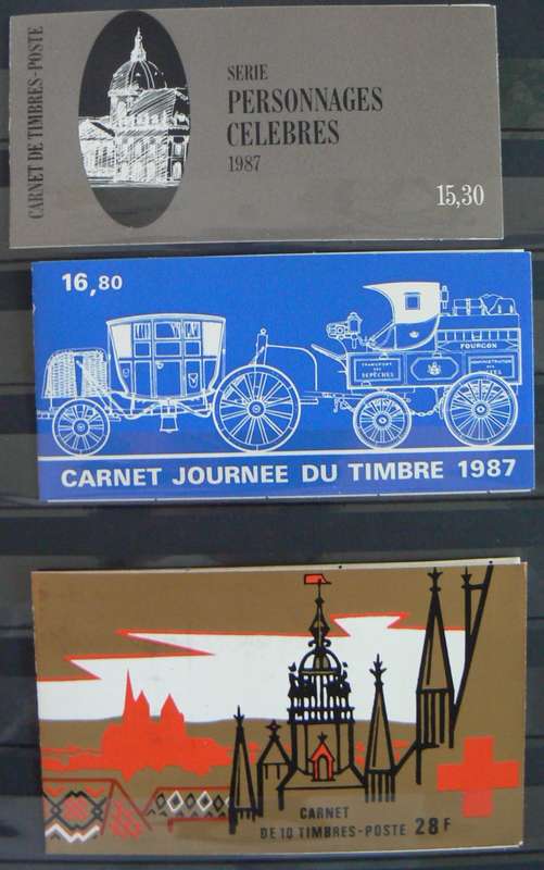 France 1987 lot of 46 MNH stamps + 3 booklets - CV$90+