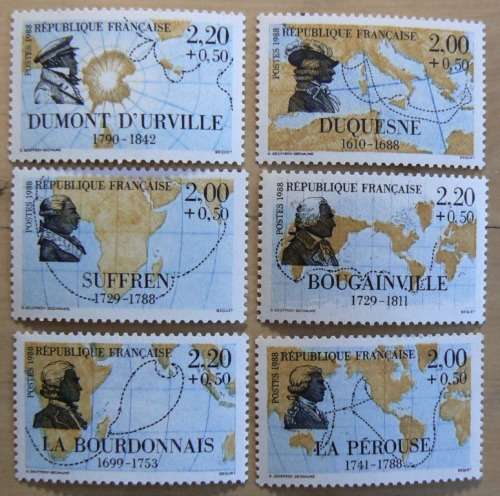 1988 France lot of 41 MNH stamps + 2 PhilexFrance 89 items + 4 booklets - CV$110