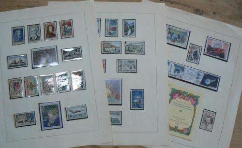 1965 France lot of 32 MNH stamps + strip + booklet on 3 pages - CV$35