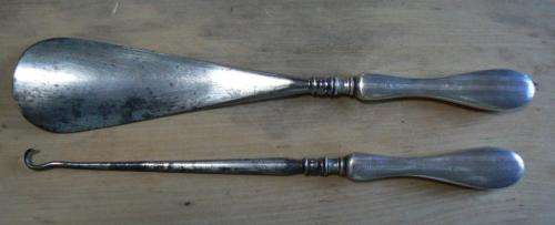 Antique 1920 sterling silver handled shoehorn & button hook - ES Barnsley & Co Birmingham