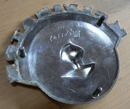 Vintage Kelvinator refrigerator cast metal emblem badge, numbered 747741