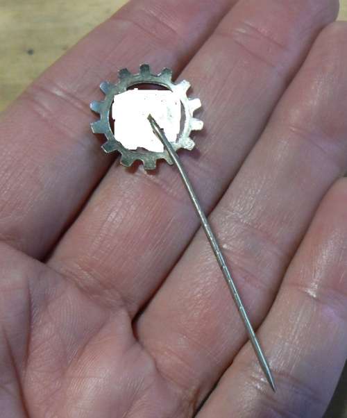 German WW2 Labour Front (DAF) stick pin badge