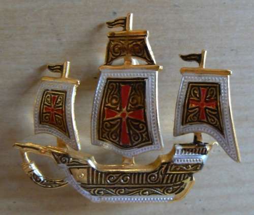 Vintage faux damascene Spanish galleon brooch - as new