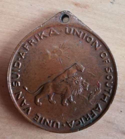 Union of SA 1937 Coronation medallion