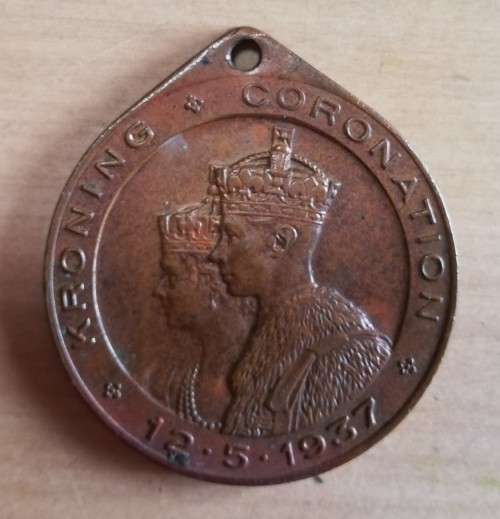 Union of SA 1937 Coronation medallion