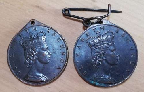 1953 Elizabeth Coronation / Kroning pair - hard to find, with date on reverse