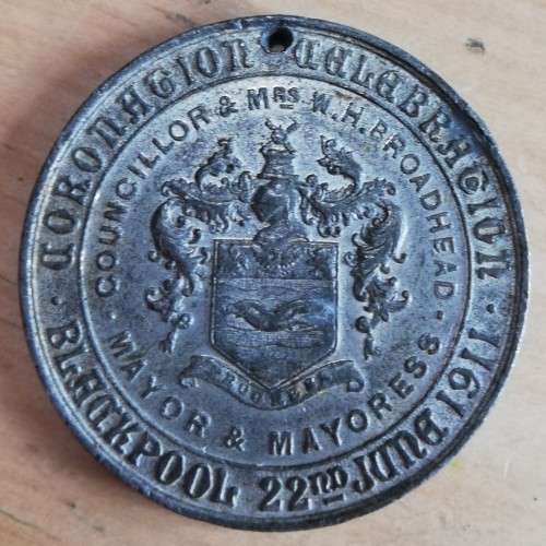 1911 King George V Coronation medallion in white metal