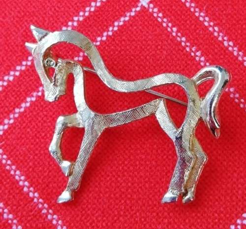 Vintage horse costume jewellery brooch