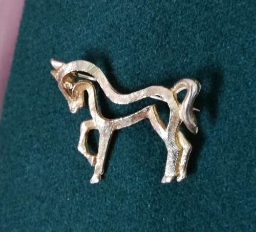 Vintage horse costume jewellery brooch