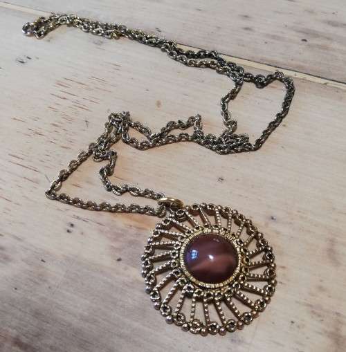 Vintage costume jewellery pendant and chain, brown semi-precious stone