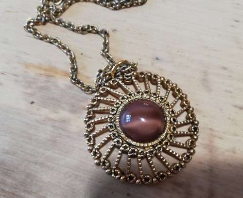 Vintage costume jewellery pendant and chain, brown semi-precious stone