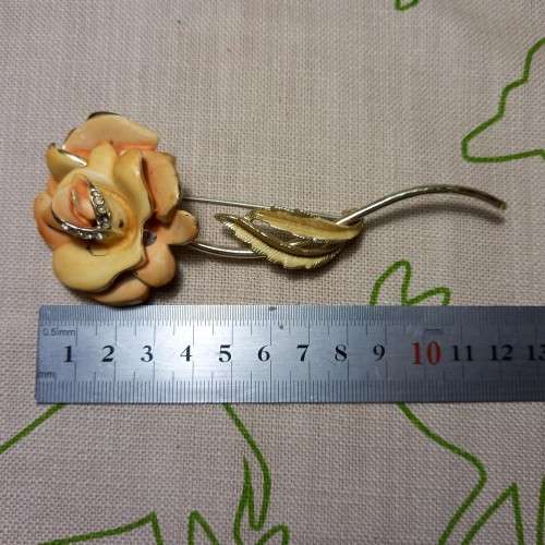 Large vintage yellow rose brooch