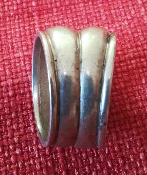 Vintage sterling silver ring with faux diamond