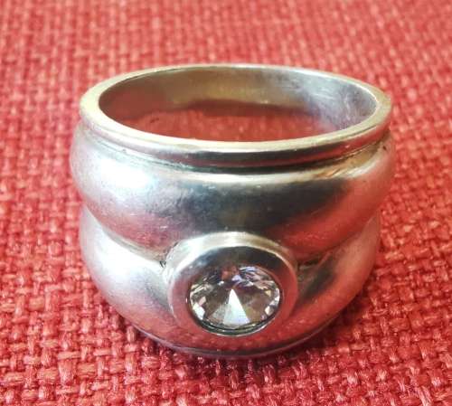 Vintage sterling silver ring with faux diamond
