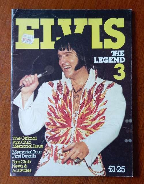 Lot of 3 magazines and 1 book on Elvis Presley