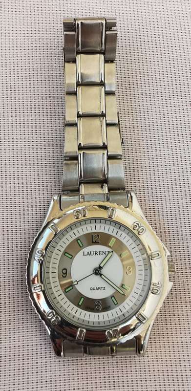 Laurent quartz watch with rotating bezel - Japanese movement - new battery, working
