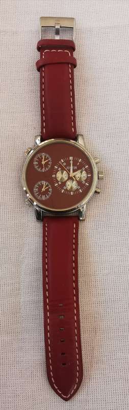 Men`s Justin watch with 3 dials - 3 new batteries, all working