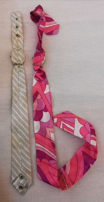 Pair of cloth strap watches - new batteries, working
