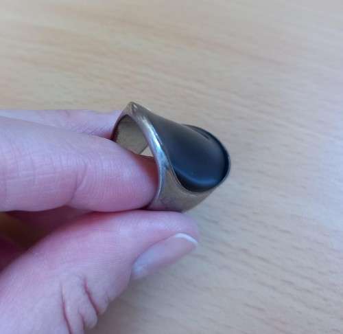 Vintage silver plated ring with black oval front, size N
