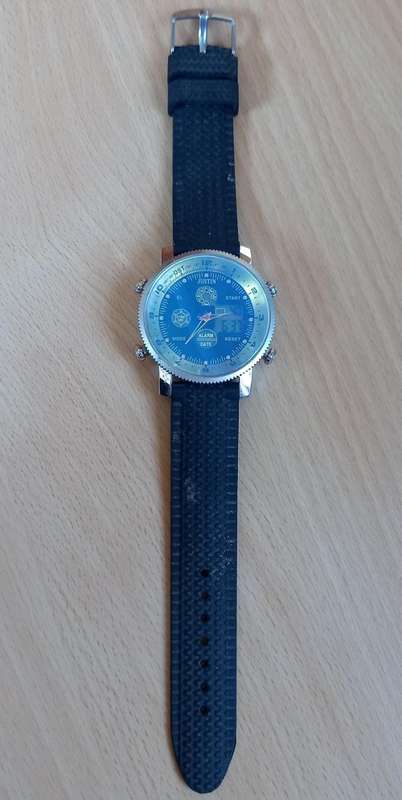 Gents Justin multifunctional watch with rubber strap, new battery, working