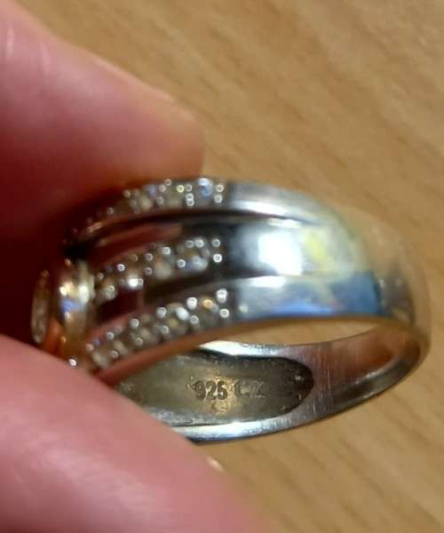 Vintage sterling silver ring with diamante settings, size R