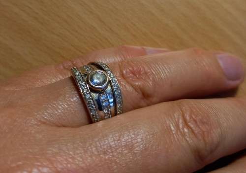 Vintage sterling silver ring with diamante settings, size R