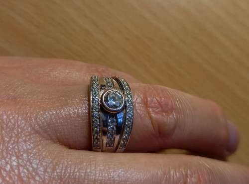 Vintage sterling silver ring with diamante settings, size R