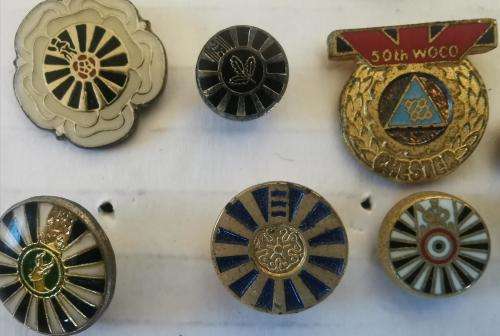 20 Round Table pin badges