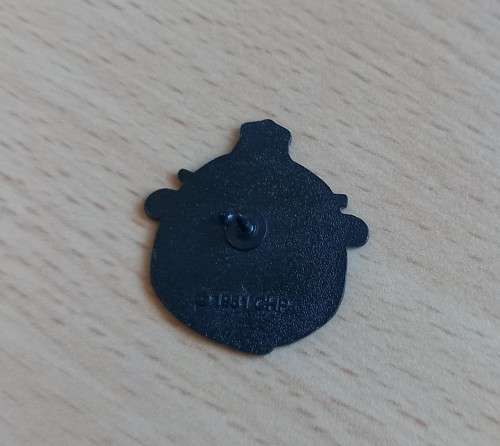 Dangermouse Penfold pin badge 1981