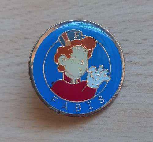 Lot of 8 vintage lapel pin badges related to the food industry - mostly French