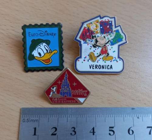 Lot of 3 vintage Disney badges