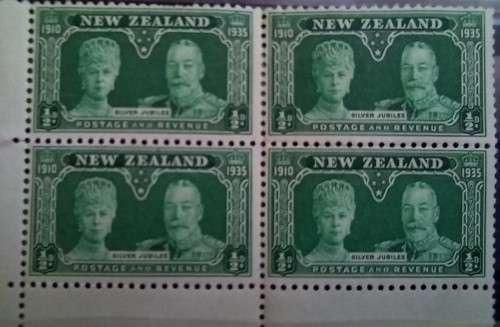 1935 New Zealand 1/2D block of 4 MNH, 1D used, 1 1/2D MNH
