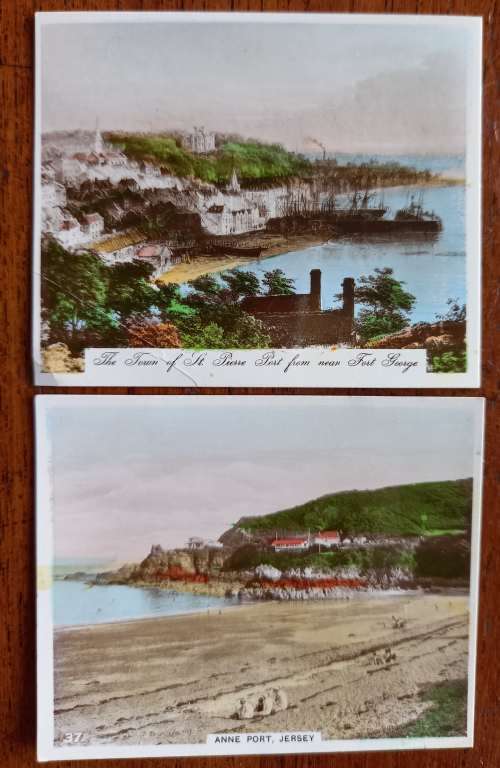 Lot of 50 old cigarette cards